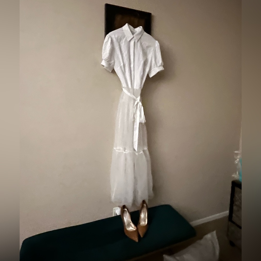 Source Unknown Classic White Maxi Dress